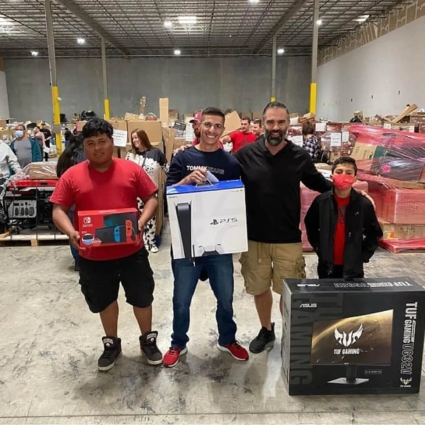 The Super Giant Mystery Box - 2025 Warehouse Return Pallets